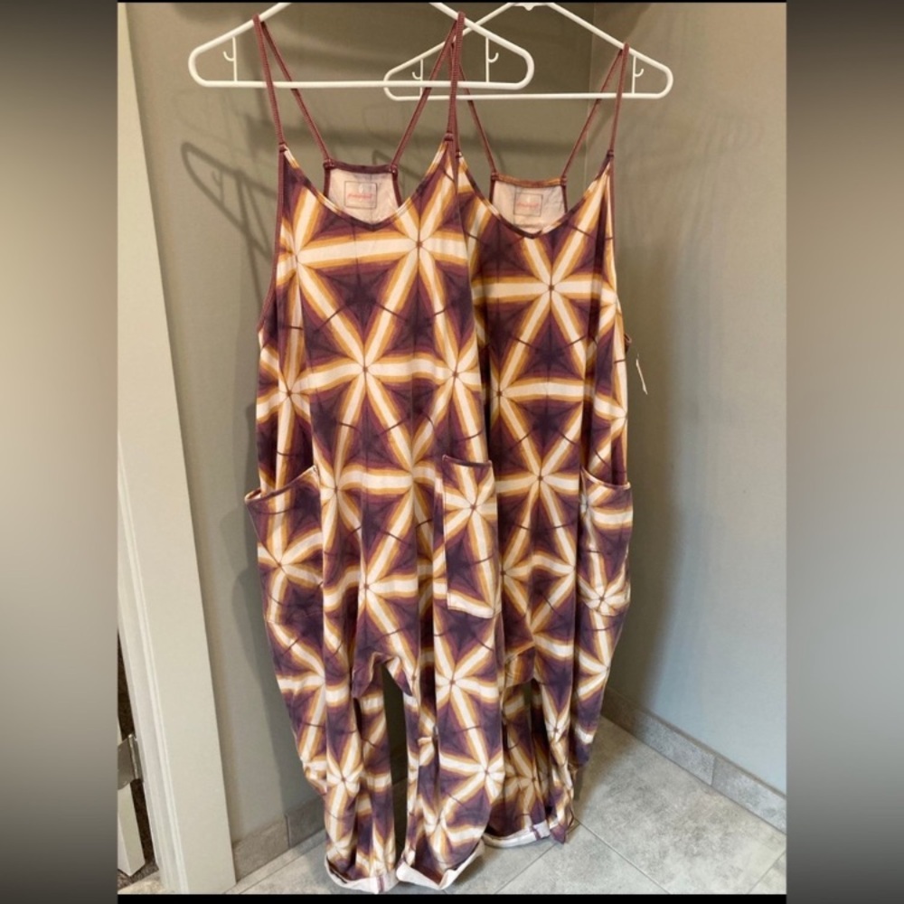 FREE PEOPLE Movement Printed Hot Shot Onesie in Desert Daze - Picture 7 of 8